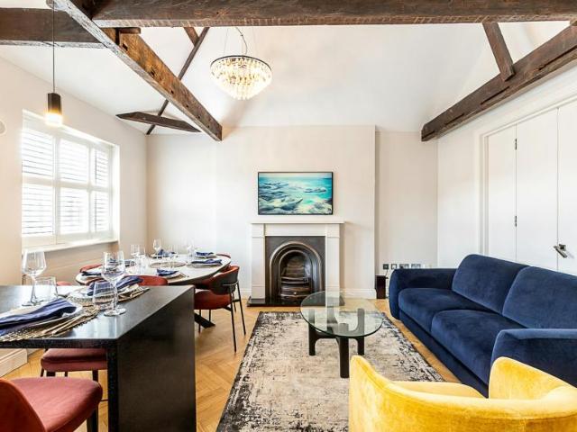 Apartment for rent in Marylebone, Greater London