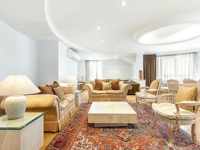 Apartment for rent in South Hampstead, Greater London