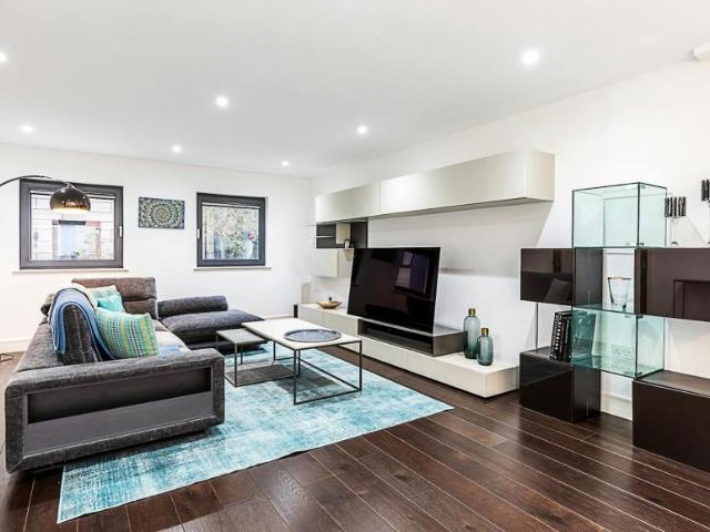 Apartment for rent in Dartmouth Park, Greater London