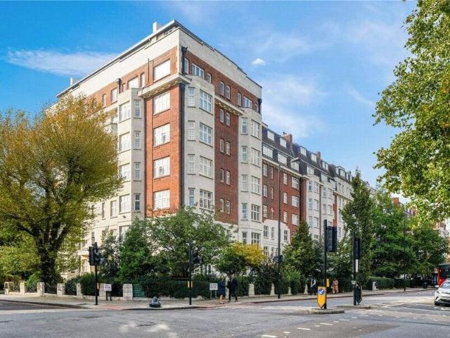 Apartment for sale in City of London, Greater London