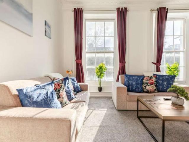 Apartment for rent in Lyons, Greater London