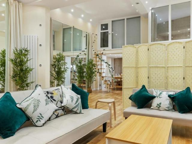Apartment for rent in Canary Wharf, Greater London