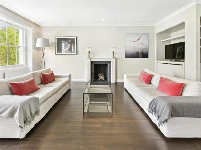 Apartment for sale in Pimlico, Greater London