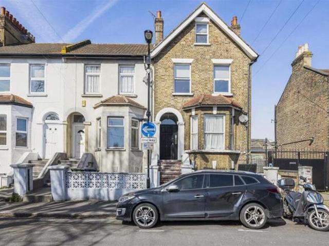 Apartment for rent in Leyton, Greater London