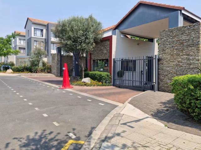 Apartment for sale in Lone Hill, Randburg