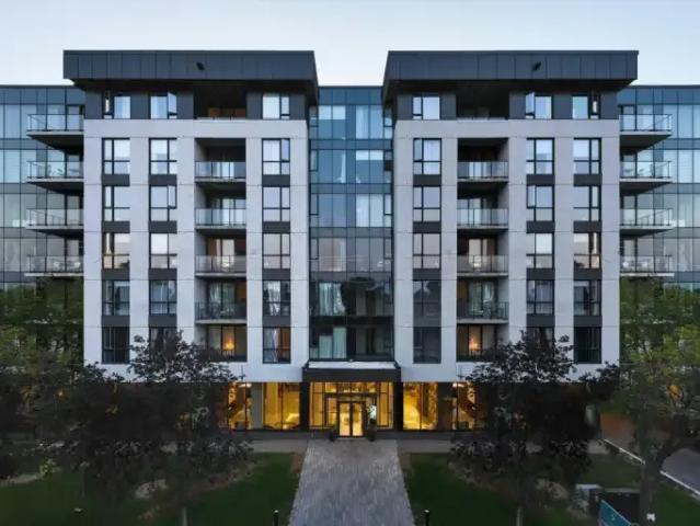 Apartment for rent in Mont-royal, Quebec