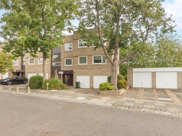 Apartment for sale in Jesmond, Tyne And Wear