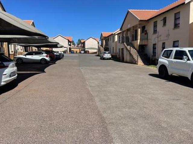 Apartment for sale in Roodepoort, City of Johannesburg Metropolitan Municipality