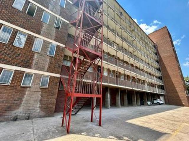 Apartment for sale in Waterkloof, Gauteng