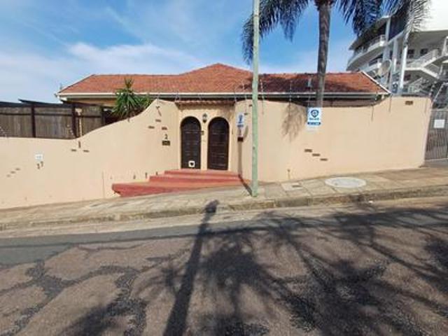 Townhouse for sale in Seaview, Kwazulu-natal