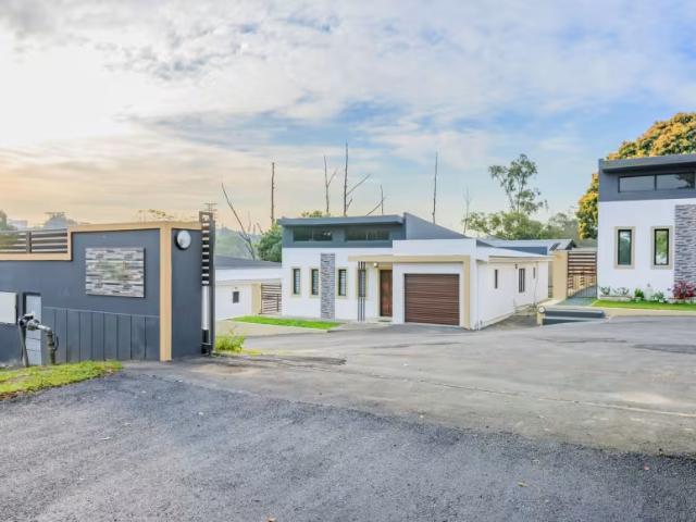 Apartment for sale in Paradise, Newcastle Local Municipality