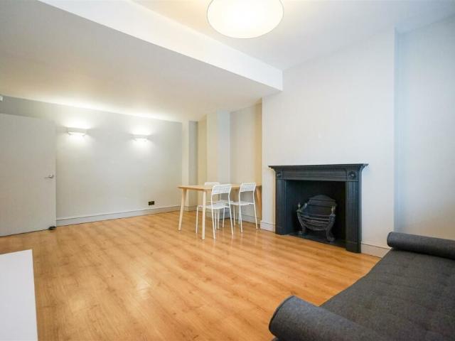 Apartment for rent in Chalk Farm, Primrose Hill