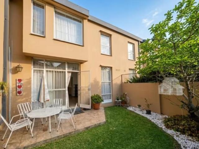 Apartment for sale in Dr Kenneth Kaunda, North West