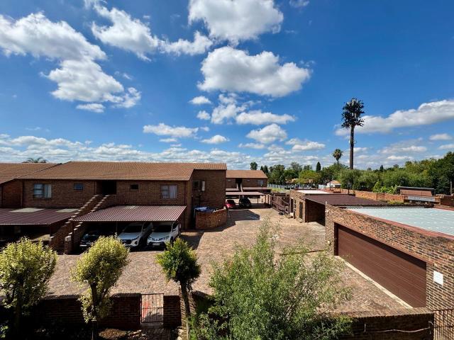 Apartment for rent in North & Sandton, Randburg