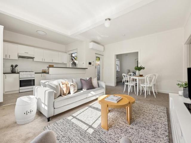 Apartment for sale in Ripponlea, Melbourne