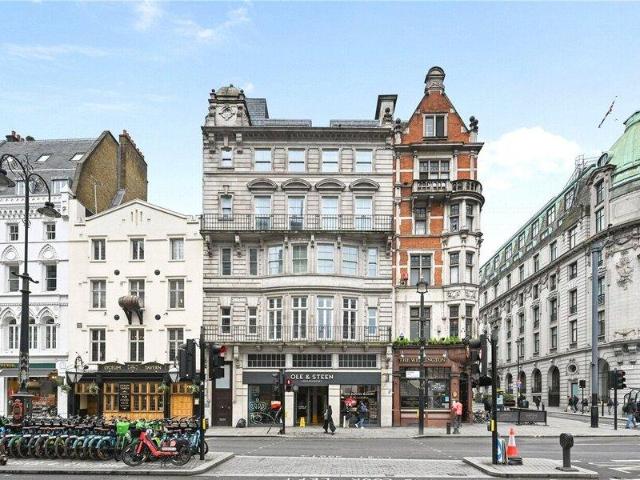 Apartment for sale in Strand-on-the-Green, Greater London