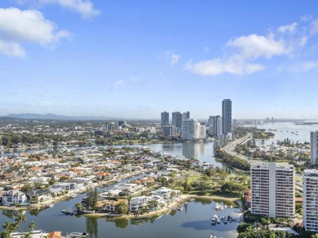 Apartment for sale in Surfers Paradise, Gold Coast City