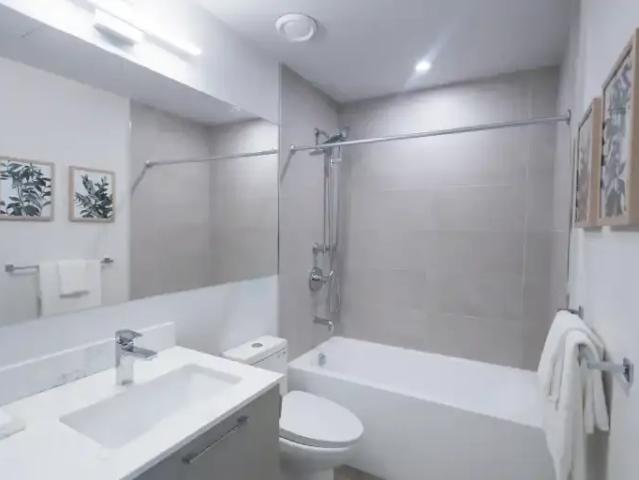 Apartment for rent in Surrey, British Columbia