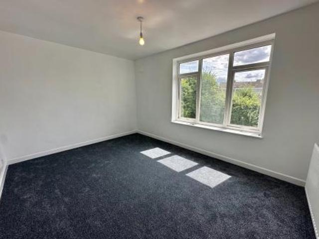 Apartment for rent in Sydenham, Green Close
