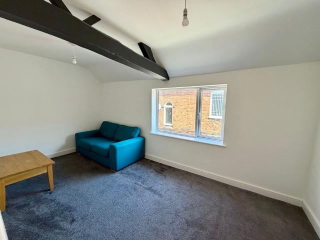 Apartment for rent in Elmfield, Leicestershire