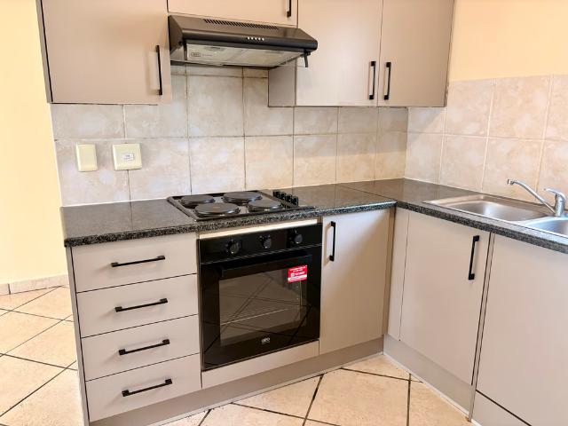 Apartment for rent in Maroeladal, Randburg