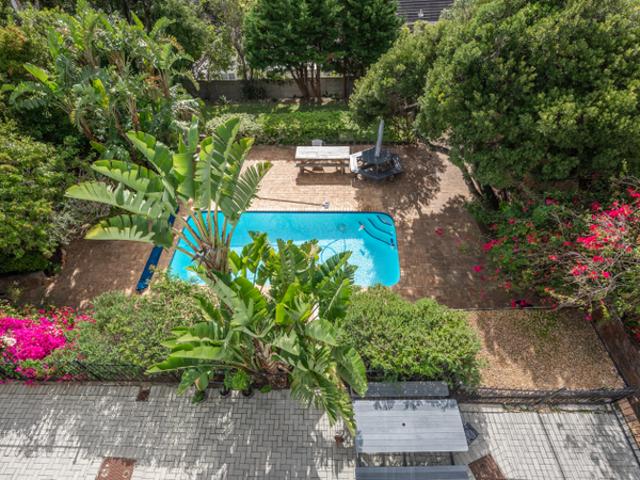 Apartment for rent in Camps Bay, Cape Town