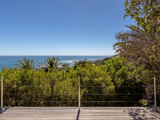 Apartment for rent in Camps Bay, Cape Town