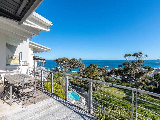 Apartment for rent in Camps Bay, Cape Town