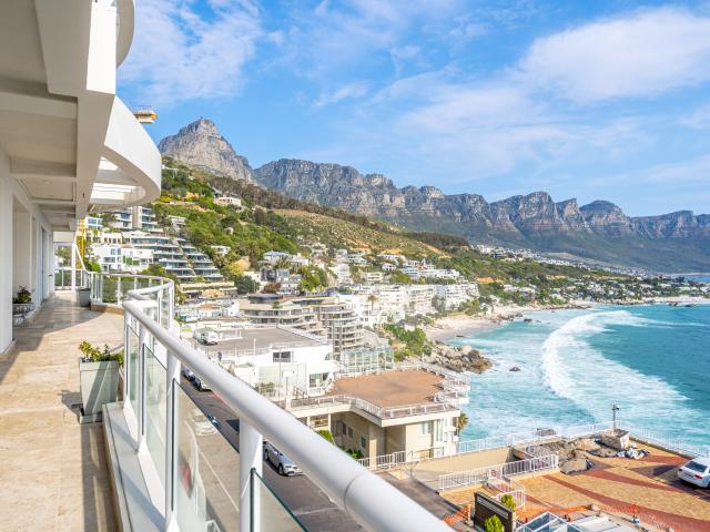 Apartment for rent in Clifton, Cape Town