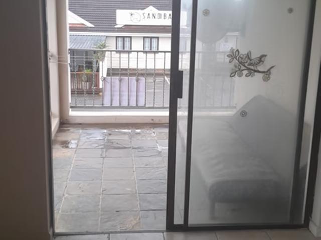 Apartment for rent in Sunrise-on-sea, Eastern Cape