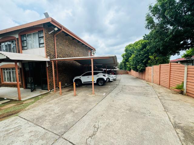 Apartment for rent in Waterkloof, Gauteng