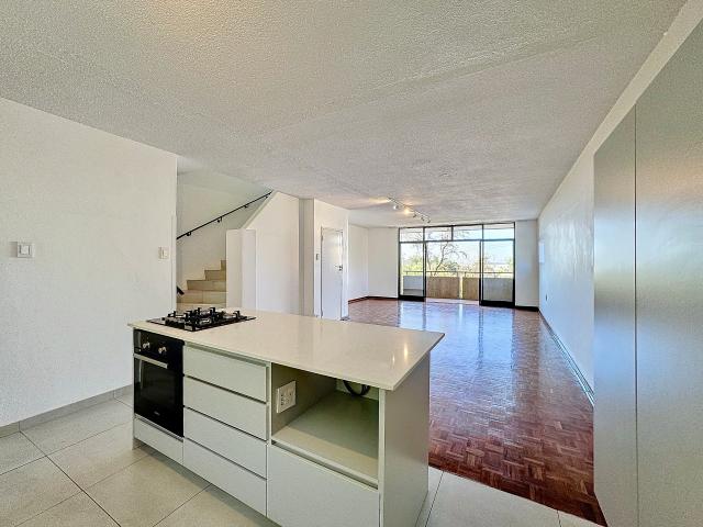 Apartment for rent in Lynnwood Glen, Pretoria