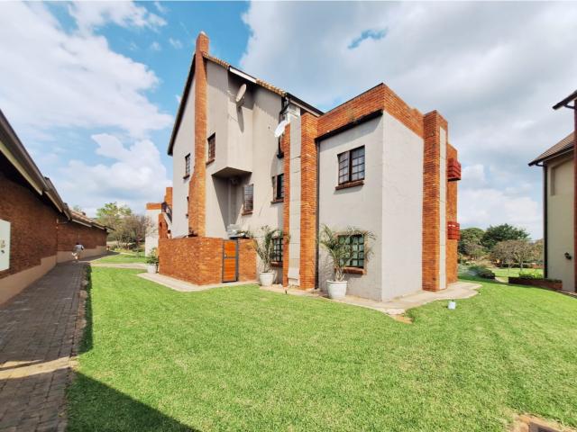 Apartment for rent in Hartbeespoort Dam Nature Reserve, North West