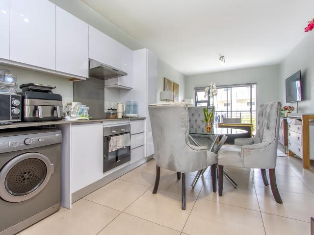 Apartment for rent in North & Sandton, Randburg