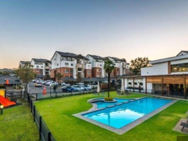 Apartment for rent in Meadowhurst, Randburg