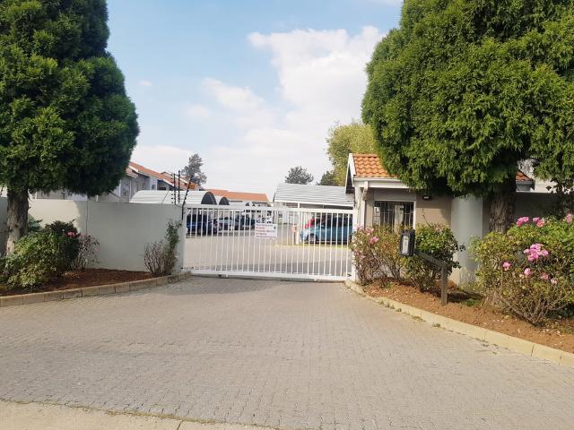 Apartment for rent in Vosloorus, Gauteng