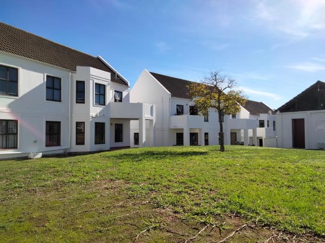 Apartment for rent in Paradyskloof, Stellenbosch Local Municipality