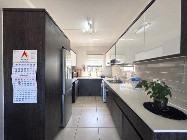Apartment for rent in The Sandown, City of Cape Town