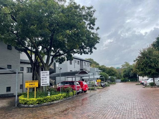 Apartment for rent in Paulshof, Sandton