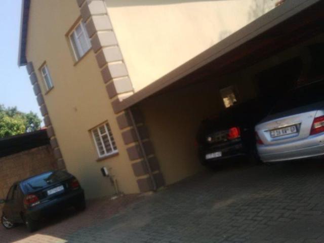 Apartment for rent in Waterkloof, Gauteng