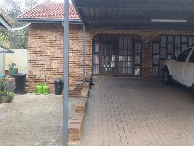 Apartment for rent in Tlhabane, North West