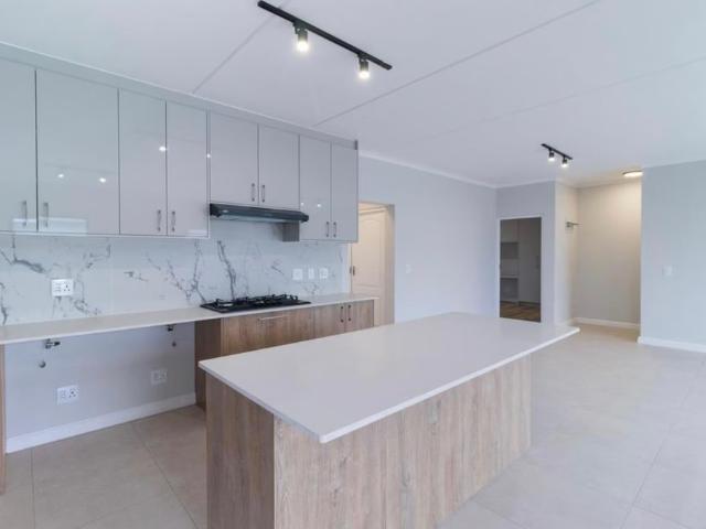 Apartment for rent in Blouberg Rise, City of Cape Town