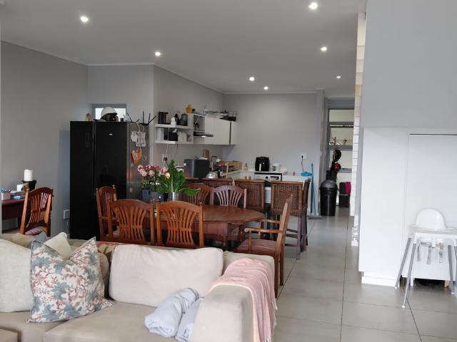 Apartment for rent in Princess Grant, Kwazulu-natal