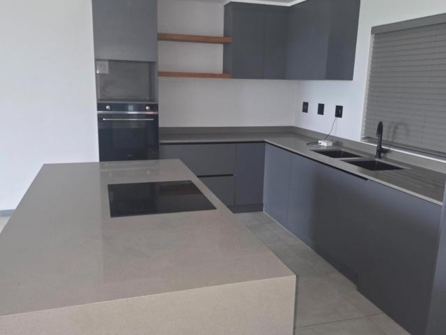 Apartment for rent in Umhlanga, Kwazulu-natal