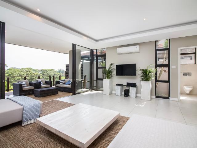 Apartment for rent in Princess Grant, Kwazulu-natal
