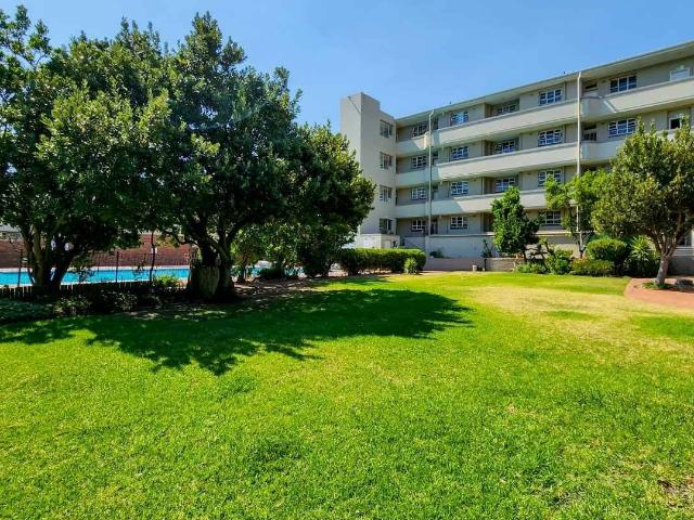 Apartment for rent in Cape Town Ward 77, Cape Town