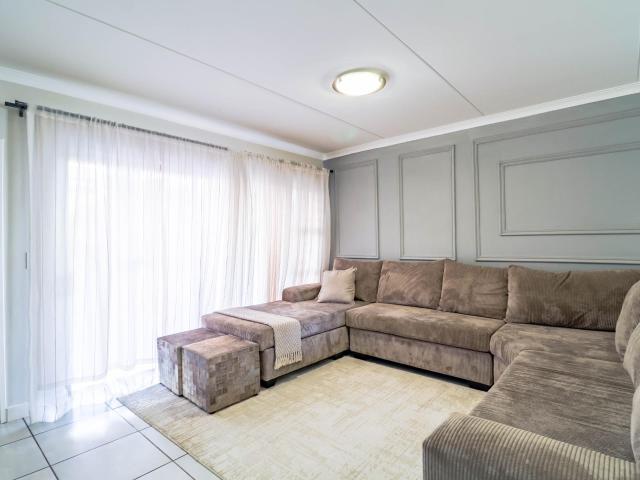 Apartment for rent in Waterkloof, Gauteng