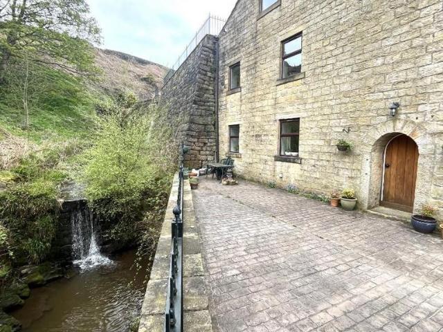 Flat for rent in West Yorkshire