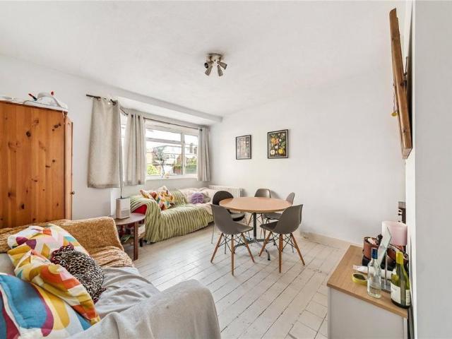 Apartment for rent in Upper Tooting, Greater London