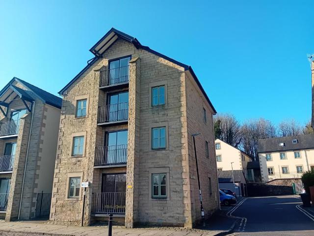 Flat for rent in The Quayside, Bare